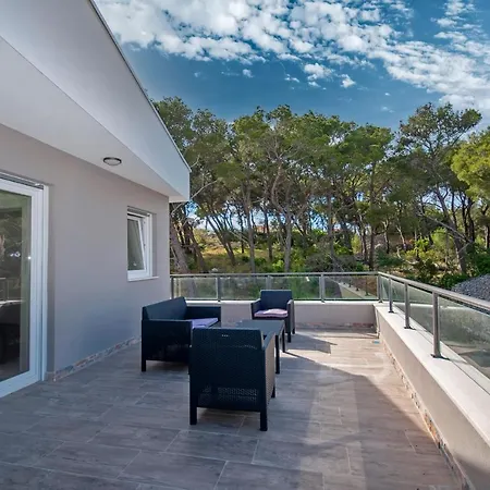 Villa Sablja
